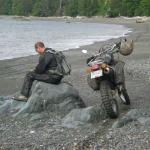 Rest stop at side Bay
