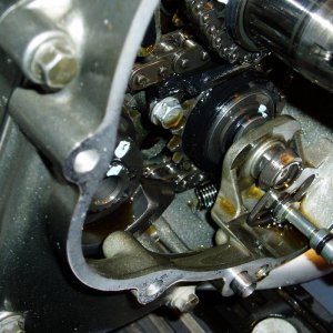 8_broken_spring_under_chain-note_angle_of_Doohickey
