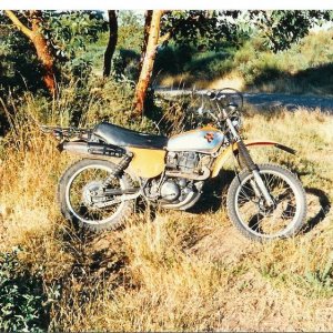 Bomba's 77 Yamaha TT 500