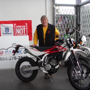 tomcycles new husqvarna TE 310 2011