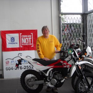 tomcycles new husqvarna TE 310 2011