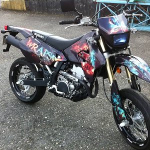Suzuki DRZ 400 wrap at vehicle-graphics.ca
