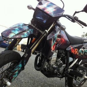 Suzuki DRZ 400 wrap at vehicle-graphics.ca