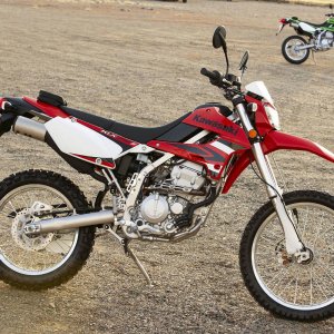 kawasaki-klx250s_key_16