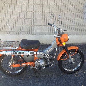 800px-1972_Honda_trail_90
