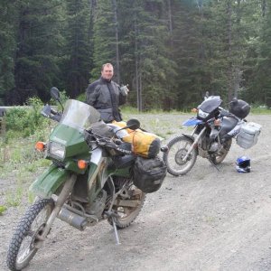 along Yalakom FS Road - Eric KLR
