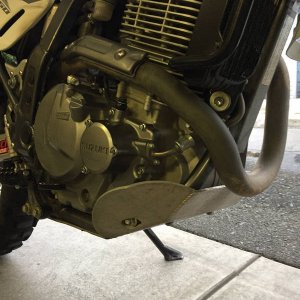 DR650_White_-_8