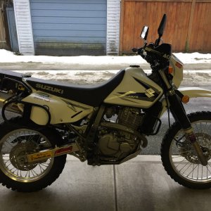 DR650_White_-_10