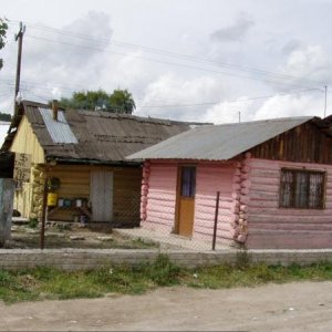 Taramuhara housing in Creel