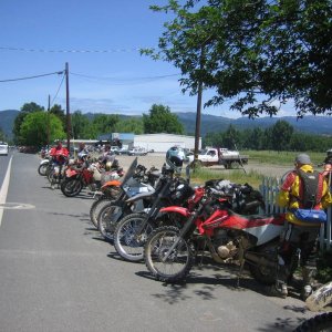 Lunch stop on Sunday in Covelo