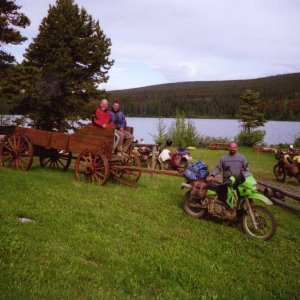 Mighty KLR pulls wagon & Suzuki owners