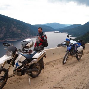 loose_screw_dual_sport_ride2007_020
